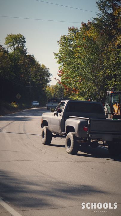 Black lifted, /